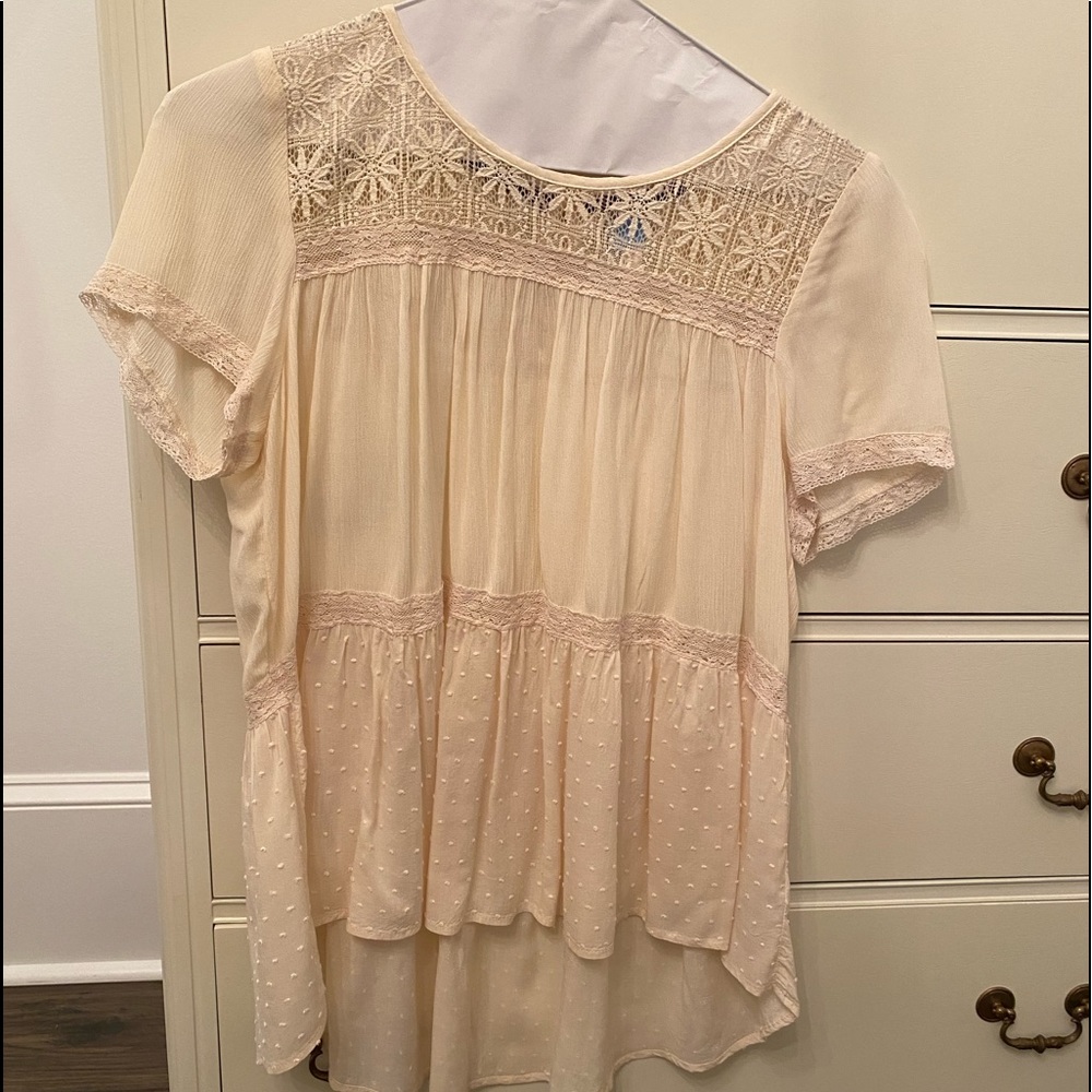 Creme lace top